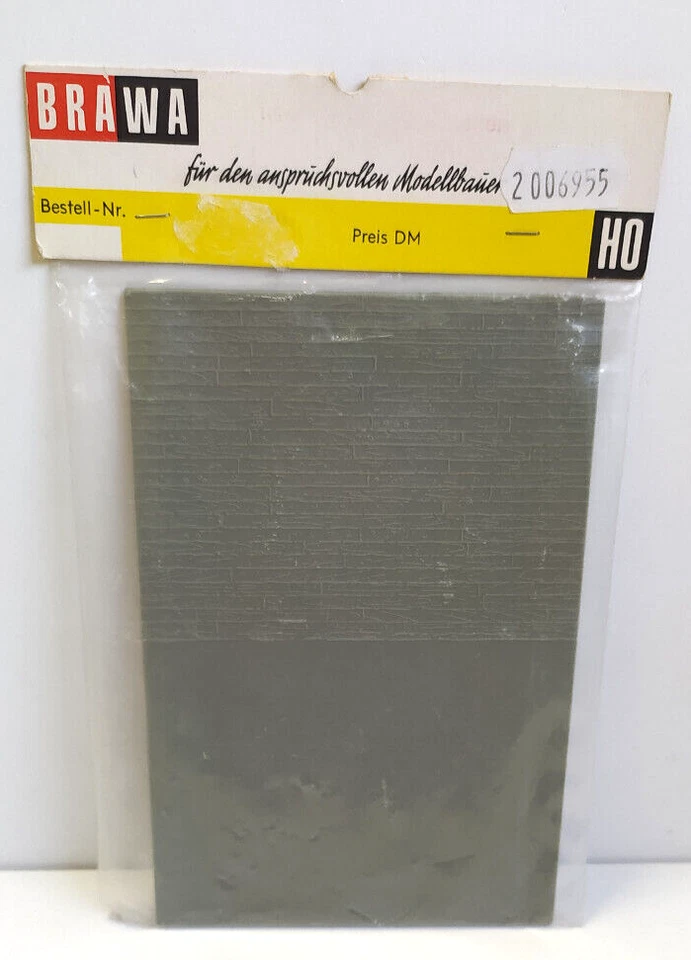 BRAWA H0 1:87 ACCESSORI DIORAMA  FOGLIO MURO GRIGIO TIPO CEMENTO 2 PEZZI 2006955 - Immagine 1 di 1