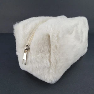 White Faux Fur Cosmetic Makeup Bag Pouch Furry Soft Sided with Zipper Closure - Picture 1 of 5