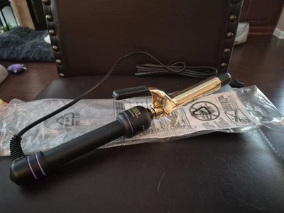 Hot tools pro 1 in. 24k Gold Collection. New In Plastic Model 1181 - Image 1 of 4