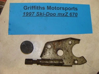 Ski-Doo MXZ 670 1997 motor montaje embrague par parada parachoques Foto 1 de 4