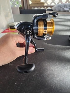 Daiwa Sweepfire-2B Spinnrolle Angelrolle - Bild 1 von 9