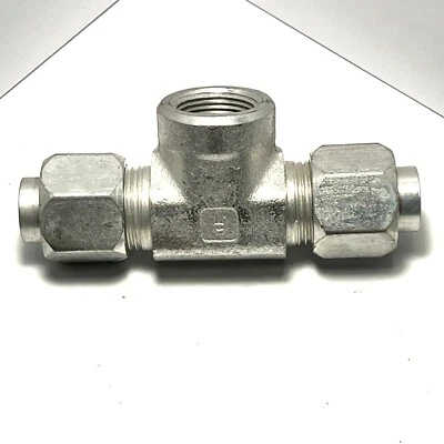 Parker Triple-Lok Steel Tee Fitting 3/4” NPT To 3/4” Flare Tube - Image 1 of 2