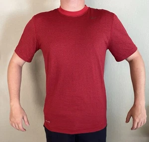 NIKE BETTER WORLD Men’s MEDIUM Short Sleeve DRI-FIT Red Striped T-Shirt MINT!! - Picture 1 of 6