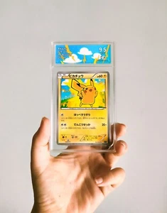 Carta Pokémon Pikachu 029 2017 Gradata 9.5 Collect Aura - Foto 1 di 3