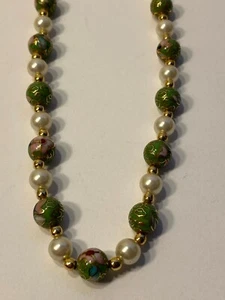 Cloisonne Style Green and White Glass Beads Silver Marked Gold Tone Necklace - Picture 1 of 4