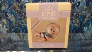 Antiguo HALLMARK Primavera Pascua Ornamento Conejo Cósmico Astronauta Conejito 1992 NUEVO - Imagen 1 de 3