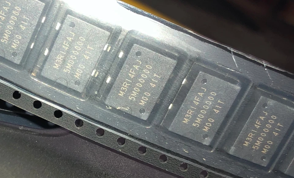 M-TRON M3R14FAJ-5.000000MHz 5MHz Clock Oscillator HCMOS/TTL 3.3V 9X14mm  Qty.5 - Image 1 of 1