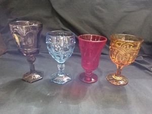 Set Of 4 Mismatched Vintage Wine Glass Goblets - Picture 1 of 17