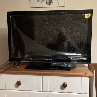 Polaroid P32LED13 32" INCH HD Ready(720p) LED Tv. Freeview, USB Playback. Used. - Image 1 of 3