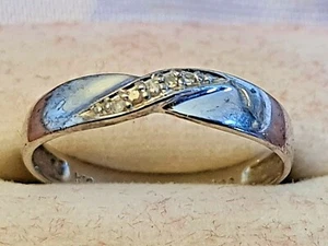 LADIES 9CT .375 WHITE GOLD DIAMOND TWIST TOP RING SIZE O - Picture 1 of 6