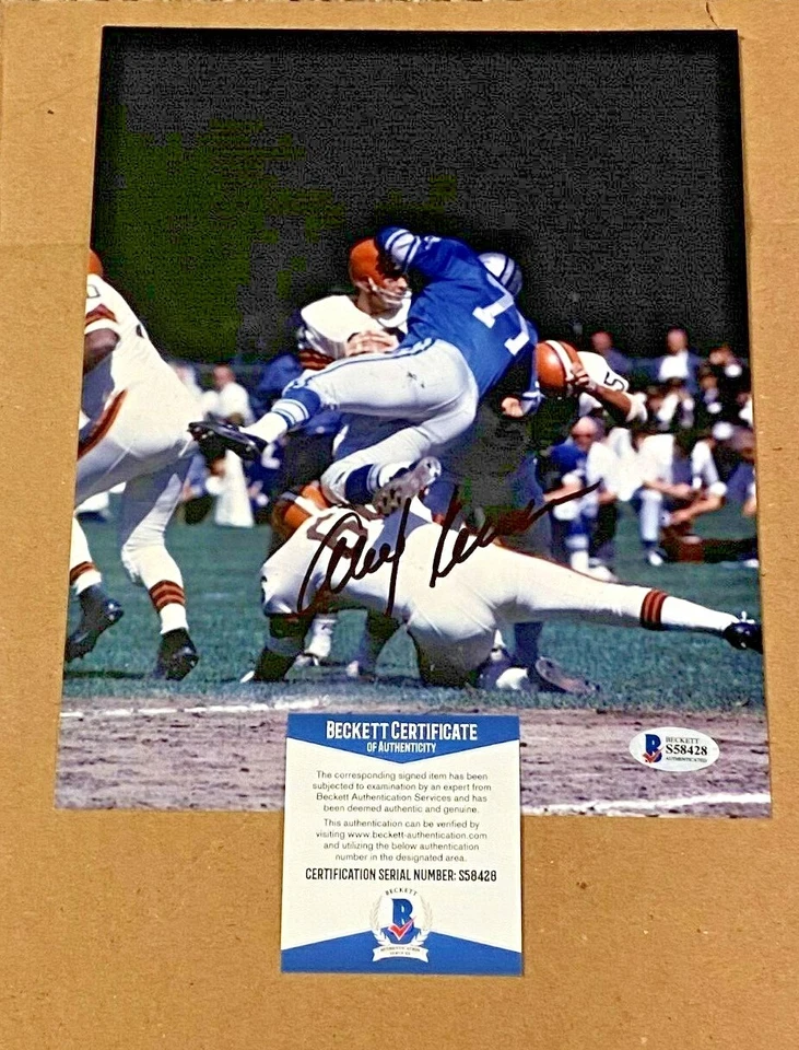 FOTO 8X10 FIRMADA POR ALEX KARRA DE LOS LEONES DETROIT CERTIFICADA BECKETT #2 Foto 1 de 1