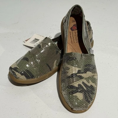 Skechers Bobs Shoes Women 7 Camo Sequin Green World Foot Prints Slip On Flats - Image 1 of 4