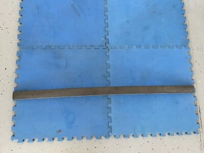 BMW E36 Serie 3 1994-1999 M3 318i 328i 323i parachoques trasero moldura central Foto 1 de 4