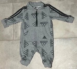 Adidas onepiece baby 6 month - Picture 1 of 3