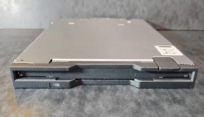 INTERNAL FLOPPY DISK DRIVE TEAC FD-05HF 8830  ULTRASLIM NEW - Image 1 of 4