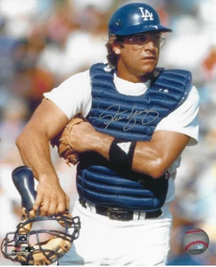 Signed 8x10 STEVE YEAGER Los Angeles Dodgers Autographed photo - COA - Picture 1 of 1