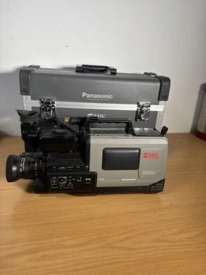 Panasonic AG-450B S-VHS Camcorder Movie Camera Black Untested Spares VW SHS1 - Image 1 of 4