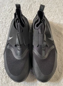 Nike Jungen Flex Runner AT4662-003 Schwarz Slipper Laufschuhe Turnschuhe Größe 7 Y - Bild 1 von 15