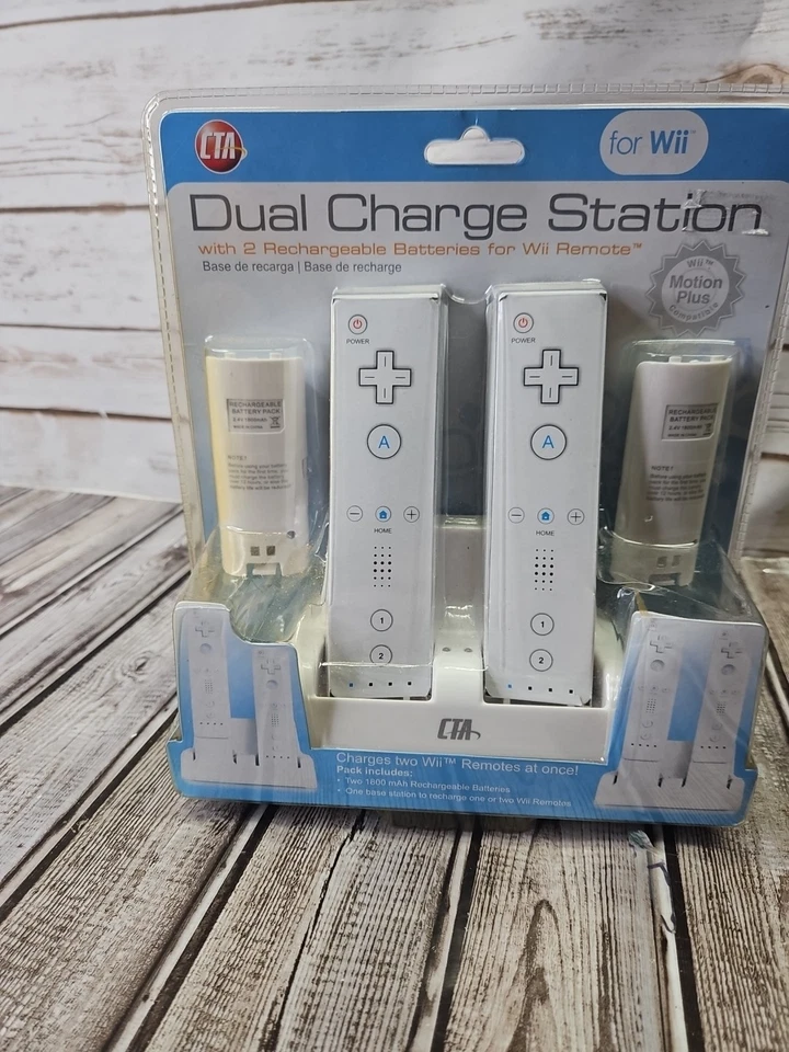 CTA Dual Charging Station For Nintendo Wii Controller Docks Brand New - Image 1 of 4