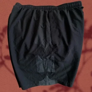 Pre Owned Men’s Under Armour Two Tone Loose Shorts Sz Lg - Picture 1 of 11