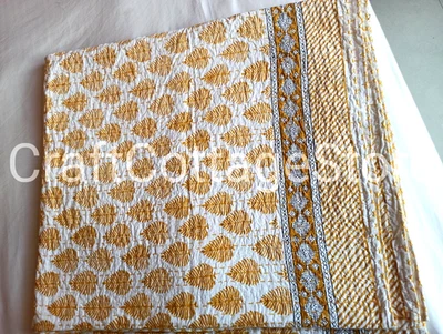 Bonita colcha Kantha de algodón con estampado de bloques hecha a mano tamaño king Foto 1 de 4