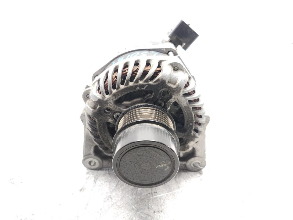 Alternador Nissan Kicks 2018-2019 1,6 L aire acondicionado OEM 23100-5RA1B Foto 1 de 4