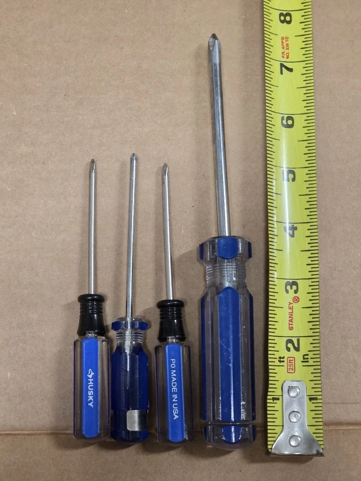 Lot of Screwdrivers Mixed Brand and Size Set - Image 1 of 1