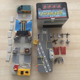 LOT! Micro Machines 1988 Galoob Vintage Aircraft Carrier, Airport, Harborside