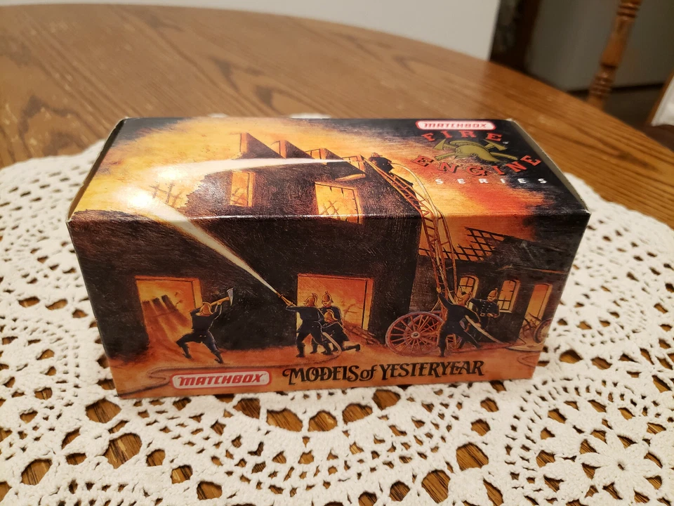 New Matchbox MOY1948 Land Rover Auxiliary YFE02  NEW in Box  - Image 1 of 4