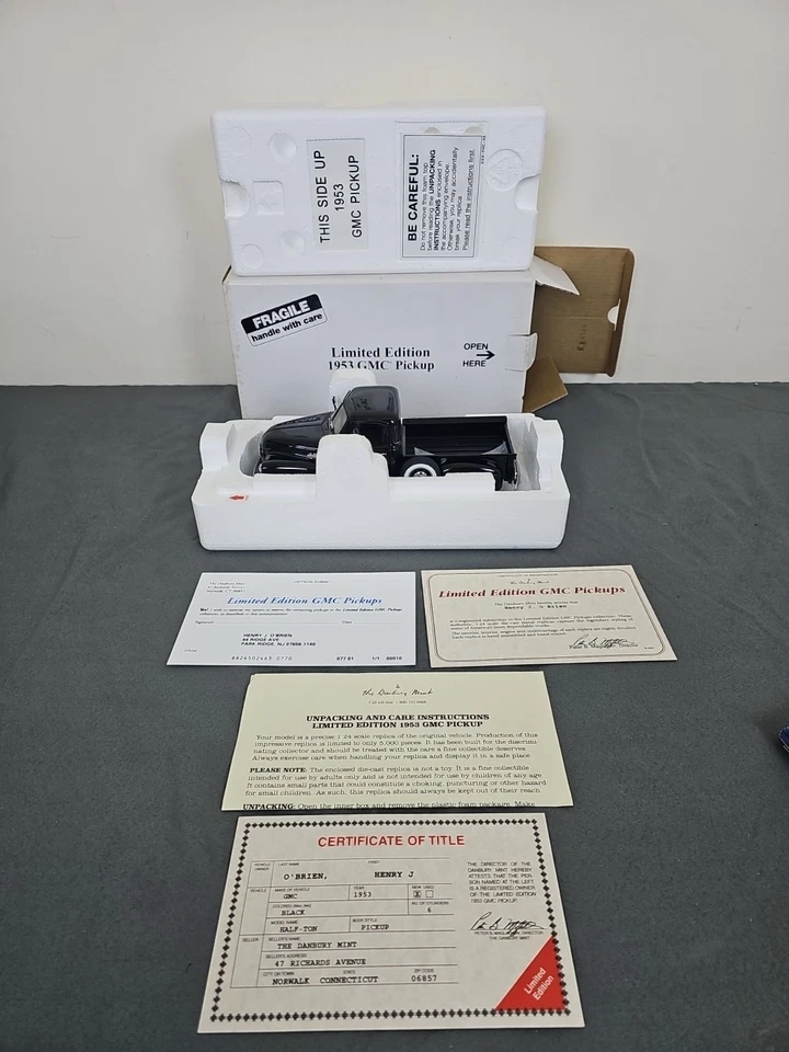 Danbury Mint,1953 年 GMC 拾音器,限量版,第 50 安。 黑色, 1: 24 压铸 — 第 1/4 张图片