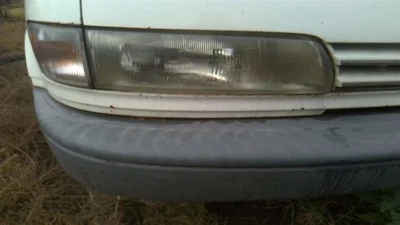 Passenger Right Headlight Without Fog Lamps Fits 91-93 PREVIA 26666037 - Image 1 of 4