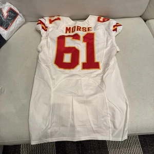 Camiseta Mitch Morse #61 Jugador del Equipo KC Chiefs Emitida y Usada NFL Missouri Tigers - Imagen 1 de 6