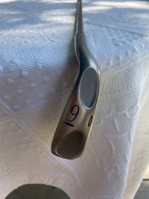 Tommy Armour Golf Ti 100 Titanio Puro 9 Hierro Derecha Grafito Eje Regular Foto 1 de 4