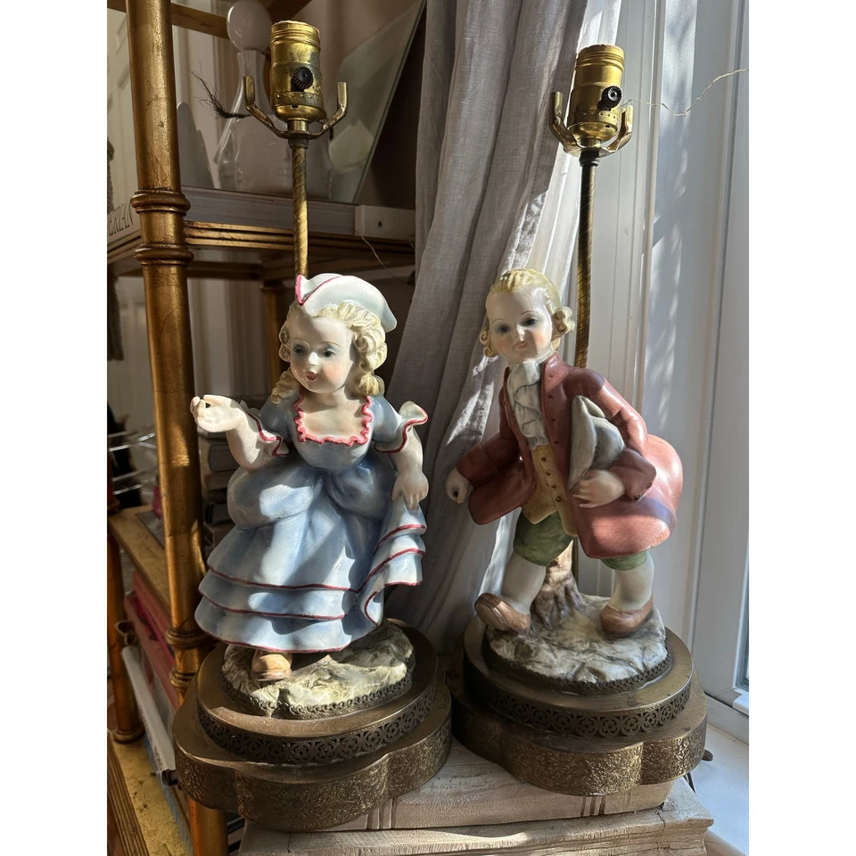 Juego de 2 Lámparas Figura Vintage Hombre Mujer Par Porcelana, Latón Mesa Europea  Foto 1 de 4