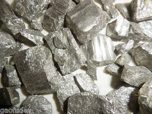 Pyrite Stone from China Golden Color Small & Tiny Pieces 200 gram Lot - Imagen 1 de 10