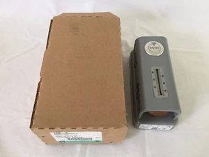 White Rodgers 152-9 Room Thermostat new - Picture 1 of 3