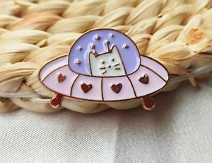 Alien Cat UFO Enamel Pin  - Picture 1 of 2