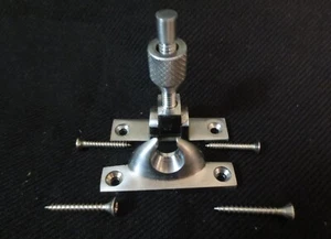 1 x NARROW BRIGHTON PATTERN SASH WINDOW FASTENER FOR WOODEN SASH WINDOW - Picture 1 of 4