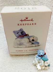 Hallmark Ornament 2018 - Furry Lil' Friends Hund und Katze - Miniatur - Bild 1 von 11