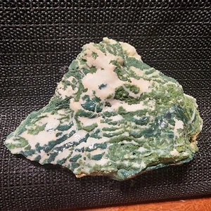 Gorgeous and RARE Green Zebra Jasper Rough, Cab/Collect, Incredible Color, India - Picture 1 of 4