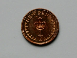 UK (Great Britain) 1971 1/2 PENNY Elizabeth II Coin AU+ Red/Brown IMPAIRED PROOF - Bild 1 von 2