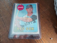 1969 OPC CARL YASTRZEMSKI BASEBALL CARD #130