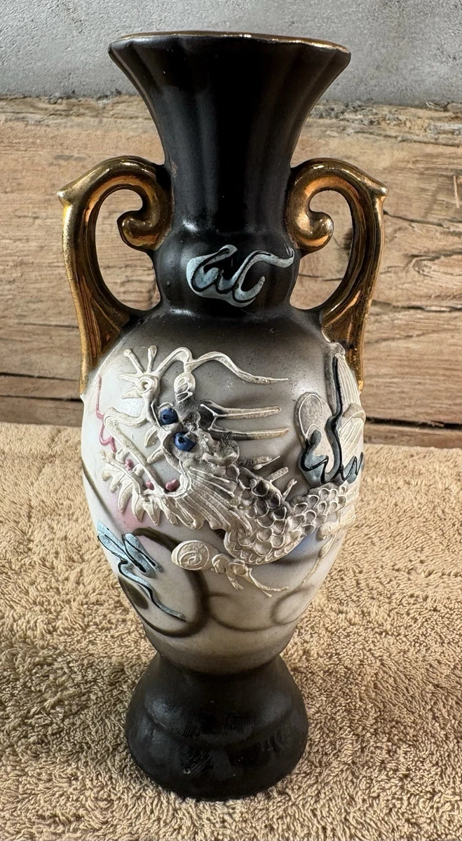 Dragonware In Collectible Japanese Vases & Jars (1900-Now) for