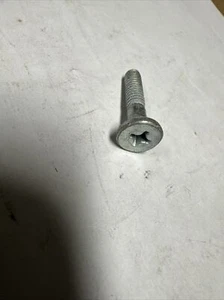 Cub Cadet IH-59980-C1 Pto Brake Show Pivot Screw 86 108 109 128 129 149 NOS I-9 - Picture 1 of 1
