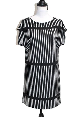 Vestido Marimekko para Target para mujer S negro a rayas cabaña tela de rizo aberturas playero Foto 1 de 4