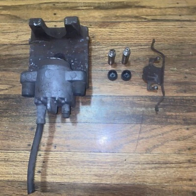 08-10 BMW OEM 528XI 528I 535Xi 535i E60 5 SERIES RIGHT REAR BRAKE CALIPER — 第 1/3 张图片