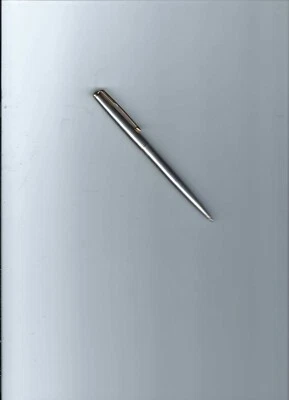 Bolígrafo activado Parker 61 de acero inoxidable y tapa dorada con joya negra Foto 1 de 4