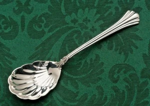 18th Century Sterling Silver by Reed & Barton Sugar Shell 6 1/8", NEW - Picture 1 of 1