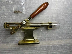 Sacacorchos Montaje en Pared Abridor de Botellas de Vino Profesional de Alta Resistencia - Imagen 1 de 21