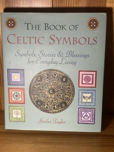 The Book of Celtic Symbols: Symbols, Stories and Blessings for Everyday Living - Picture 1 of 17